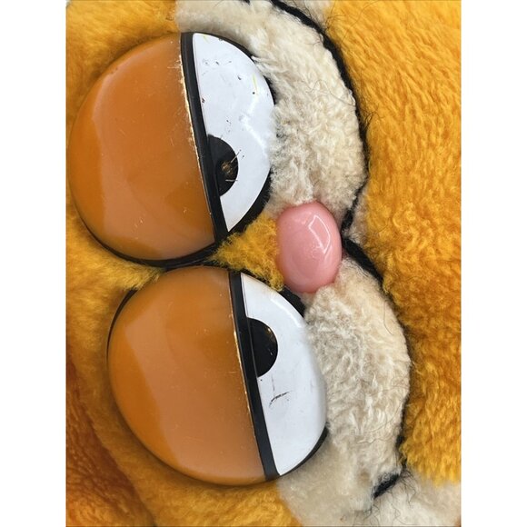 Vintage Garfield Cat Sitting Plush Stuffed Animal Dakin Large 12" H x 9" W - Picture 6 of 13
